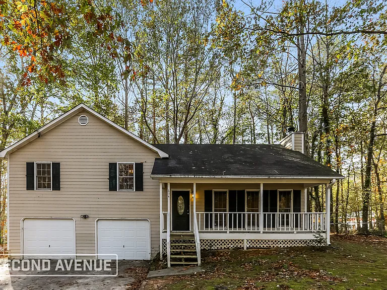 654 Ladora Dr — Photo 1