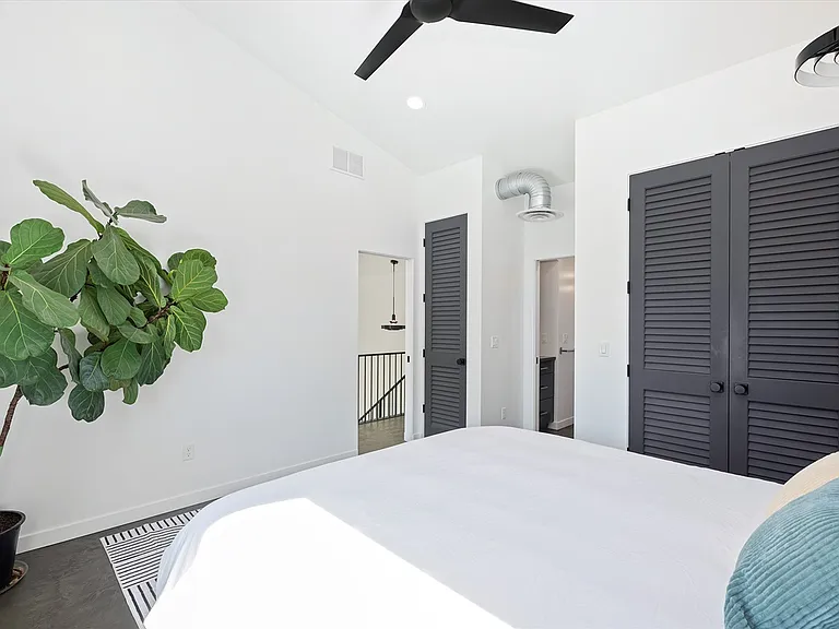 802 W Elwood Dr — Photo 15