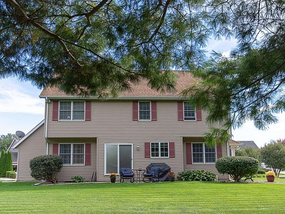2nd image of 23081 Clarion Ct