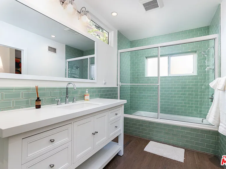 1761 N Orange Grove Ave — Photo 19