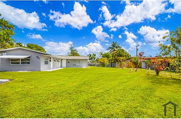 Building Photo - 421 NW 35th Ct #B