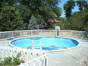 4th image of 766 Memorial Dr