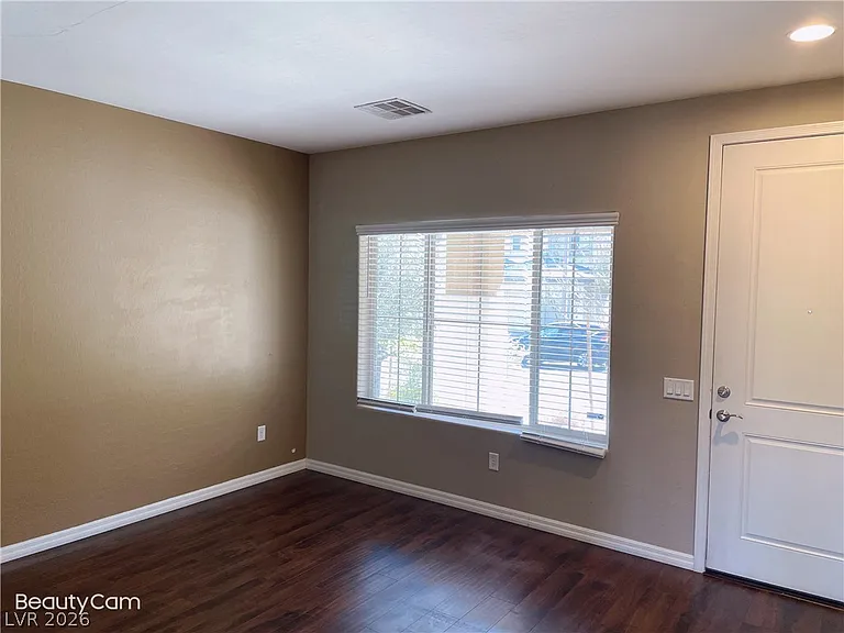 5704 Shadow Bend Dr — Photo 5