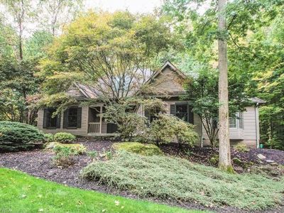 8361 Lucerne Dr, Chagrin Falls, OH, 44023