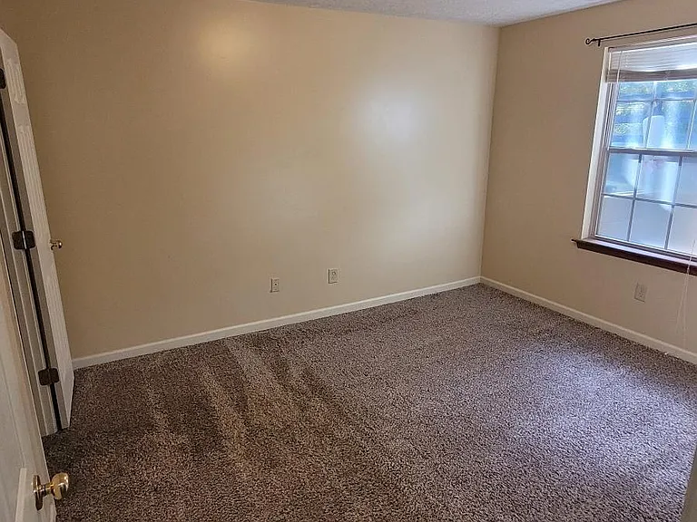 3539 Lochdale Ter — Photo 19
