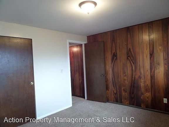 3rd image of 2006 E Yuma View Dr