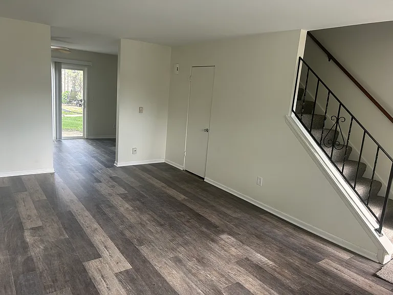 Lockport South Apartments — Photo 13