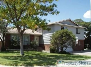 1921 Father Sky St NE, Albuquerque, NM 87112