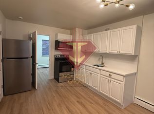 140 71st St APT 8, Guttenberg, NJ 07093