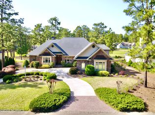 129 Saint Mellions Dr, Southern Pines, NC 28387