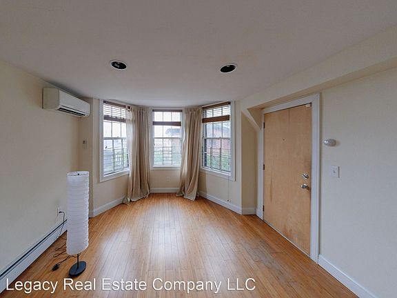 5th image of 296 Benefit St #7781788