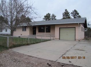 632 Sackett Ave, Osage, WY 82723