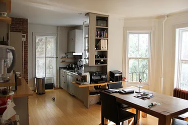 Rented by New York Manhattan Real Estate Incorporated