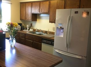 1304 E Davis Rd, Greenfield, IN 46140