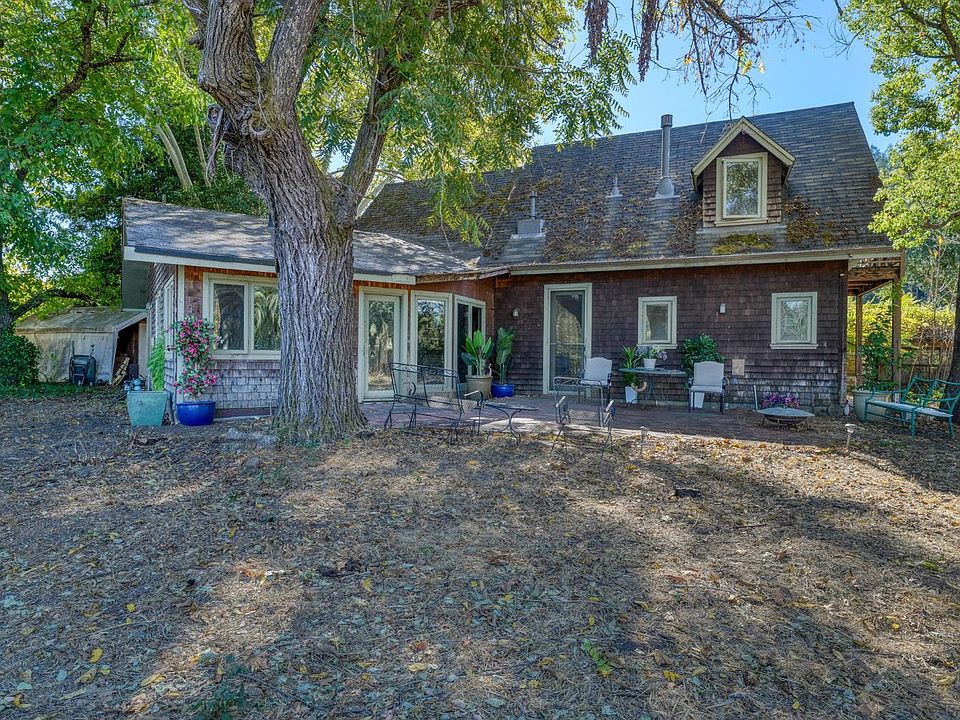 1st image of 4 Foothill Boulevard