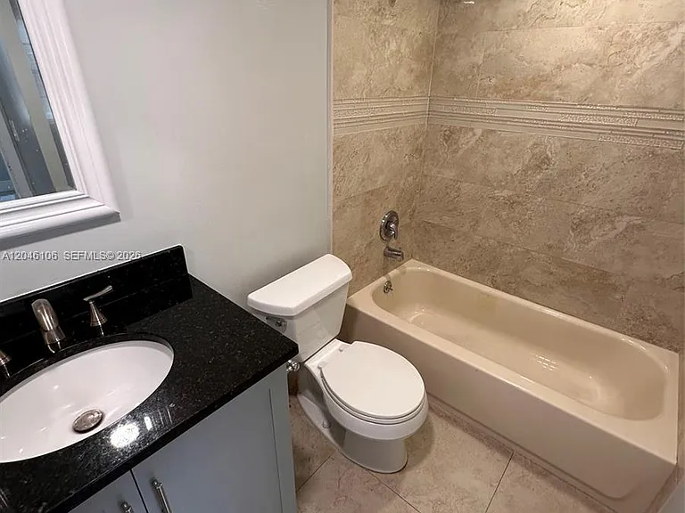 9976 Twin Lakes Dr #35 — Photo 13