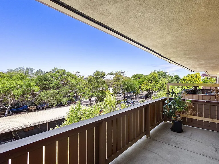 1327 Webster St #B305 — Photo 13