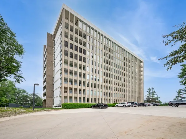 2222 1st Ave NE APT 603, Cedar Rapids, IA 52402