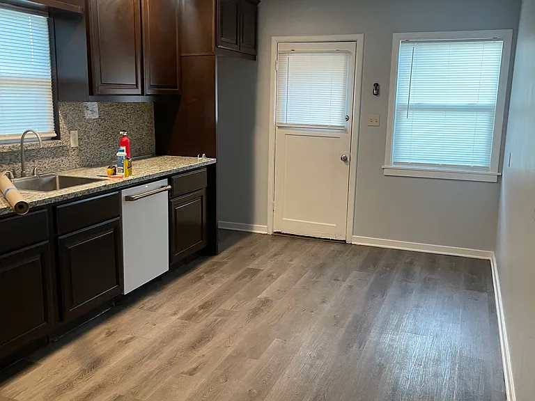 351 N Stockton St — Photo 4