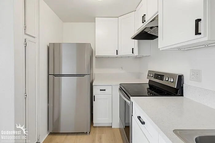 4219 Illinois St #7 — Photo 10