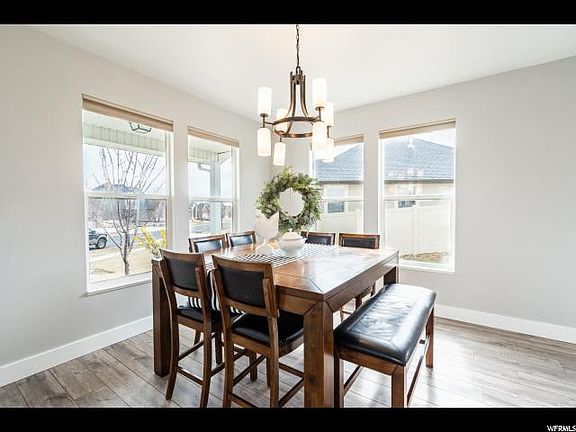 4th image of 2227 S Chestnut Cir