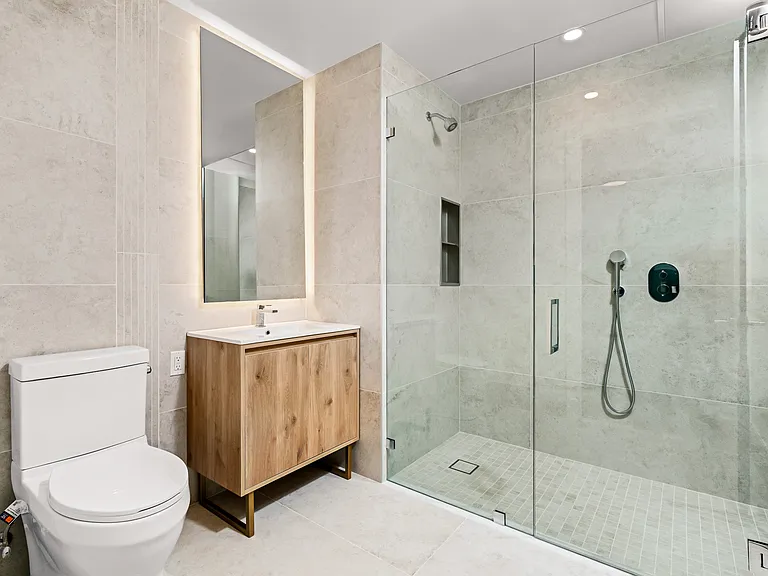 255 Lorimer St #111 — Photo 10