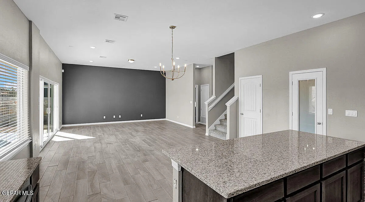 933 Gulf Streams Avenue - 1 — Photo 2