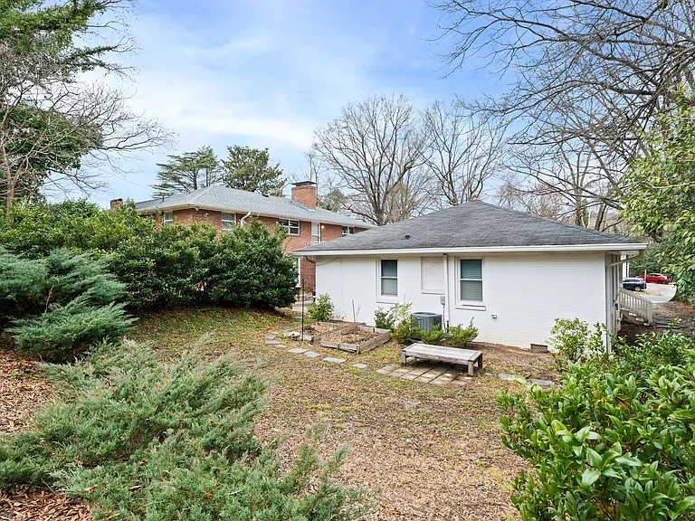 609 W Markham Ave — Photo 12
