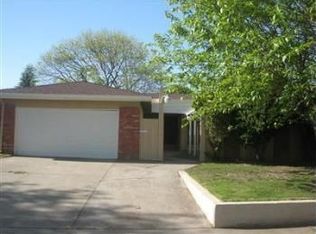 2432 El Lujo Way, Rancho Cordova, CA 95670