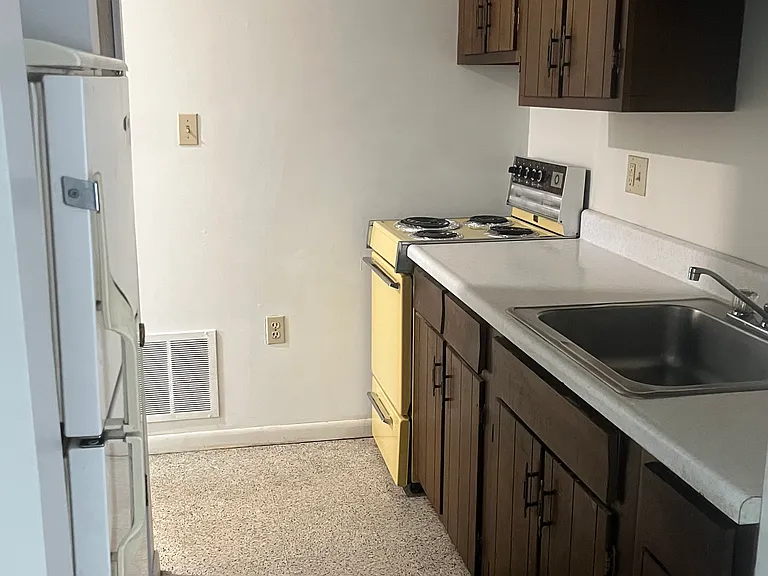 153 Market St #C — Photo 2