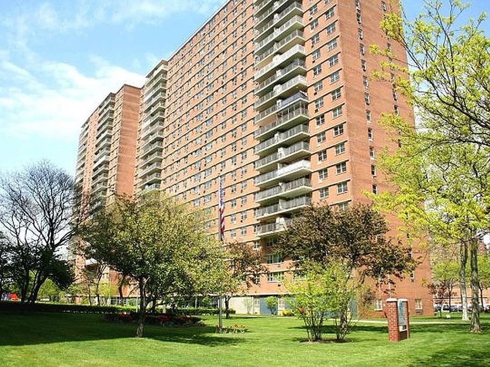 1st image of 2944 W 5th St APT 22F