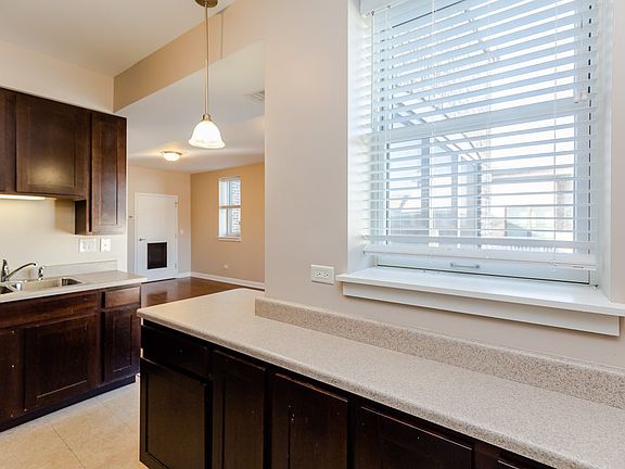 4th image of 1744 E 69th St #305
