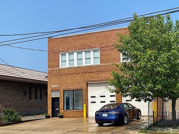 5th image of 1113 Lee St