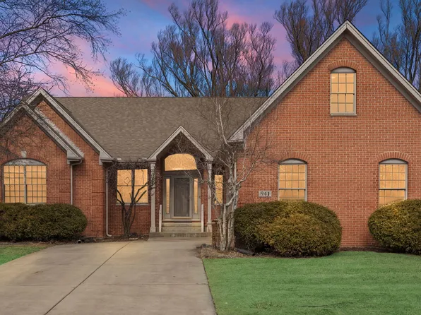 941 Boxwood Dr, Munster, IN 46321