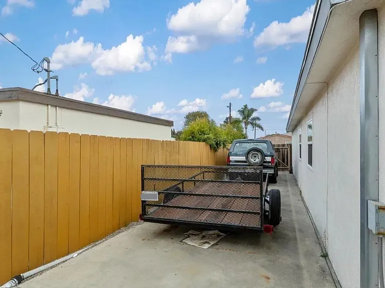 4843 Lehrer Dr — Photo 15