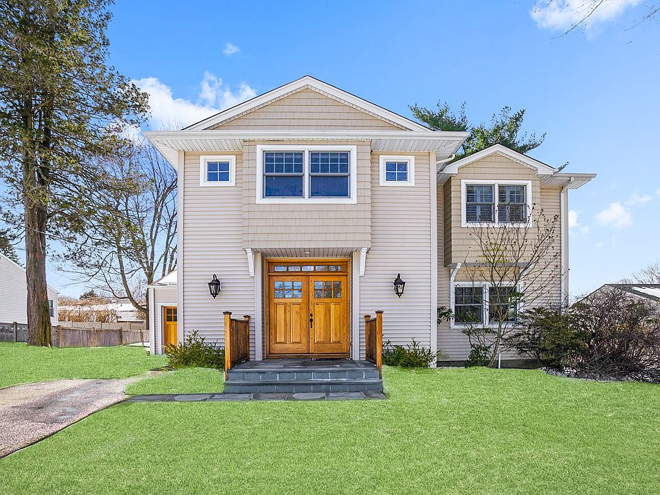 1st image of 110 Huntley Dr