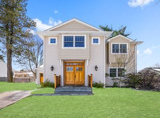 110 Huntley Dr, Ardsley, NY 10502