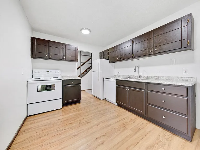 Rice Creek Townhouses — Photo 15
