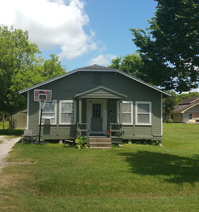1st image of 2509 Avenue E