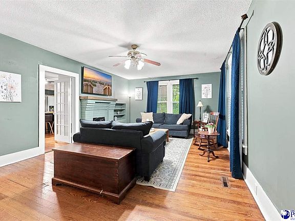 5th image of 222 E Wine St