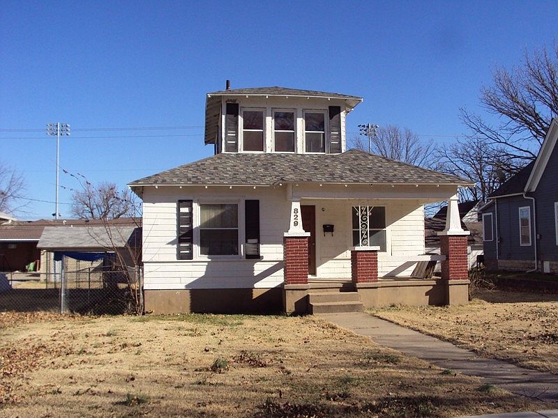 1st image of 829 S National Ave
