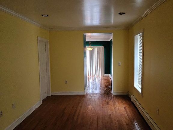 4th image of 63 Van Dam St #1