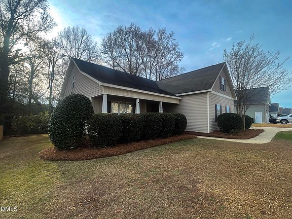 4th image of 282 Braddock Dr