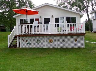 180 Lake Shore Dr, Brooklyn, MI 49230