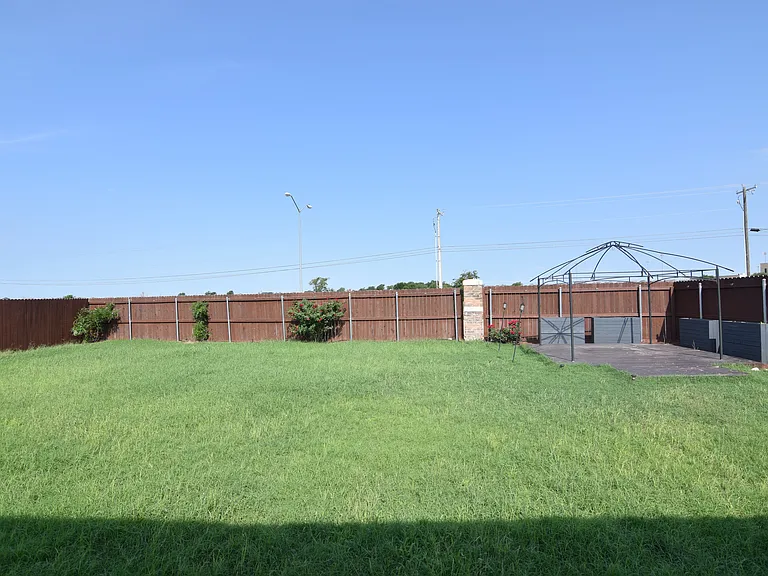 1250 Lakeway Crossing Dr — Photo 21
