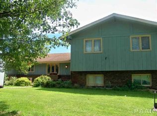 19048 Ackerman Rd, Deer Creek, IL 61733