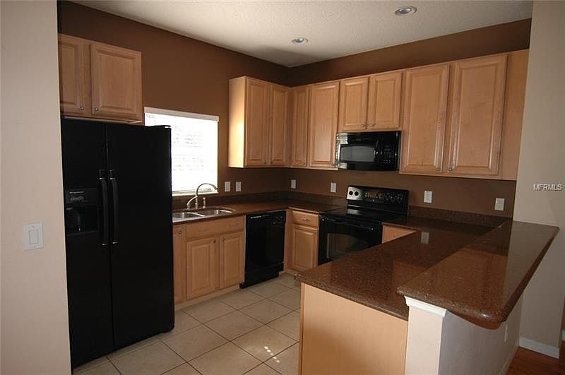 2nd image of 736 Fortanini Cir