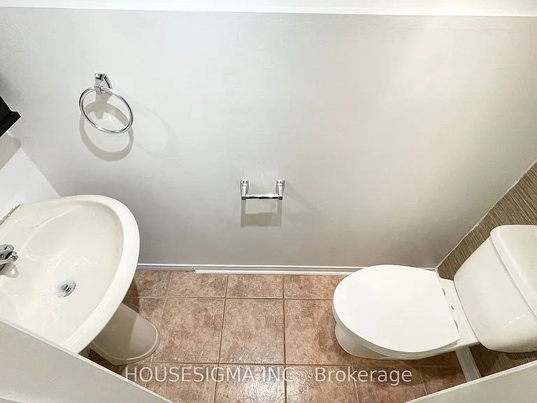 1430 Forest St — Photo 35