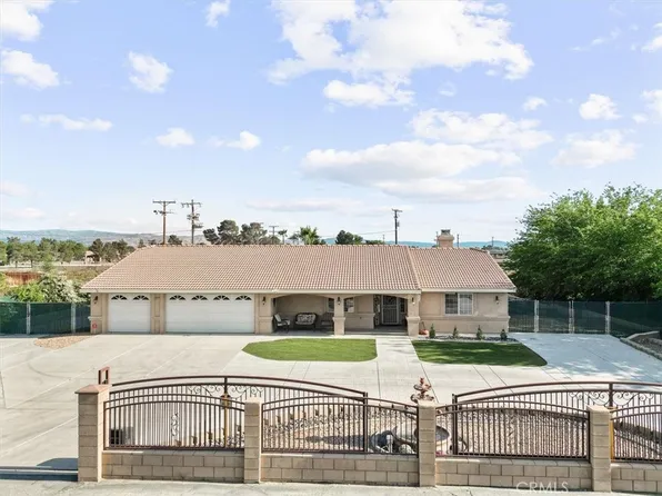 19287 Allegheny Rd, Apple Valley, CA 92307