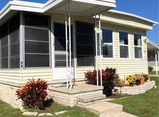 9A Cocos Plumosa Dr, Eustis, FL 32726